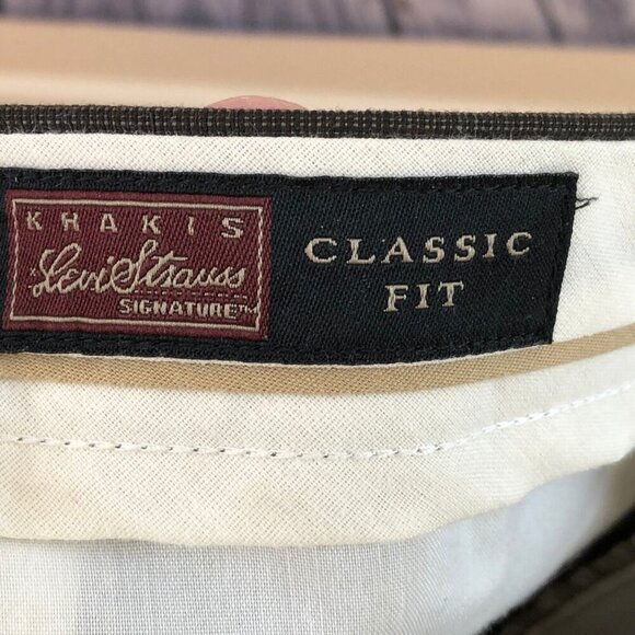 Khakis Levi Strauss Signature Mens 36/32 Classic Fit Career Pants Double Pleated - Picture 7 of 9